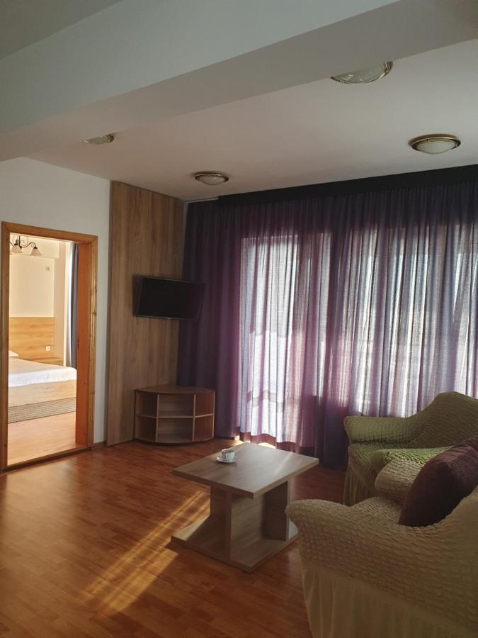 Poarta Apelor Hotel Sarichioi Exterior foto
