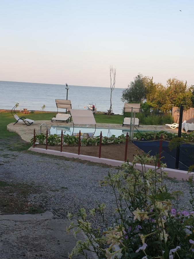 Poarta Apelor Hotel Sarichioi Exterior foto